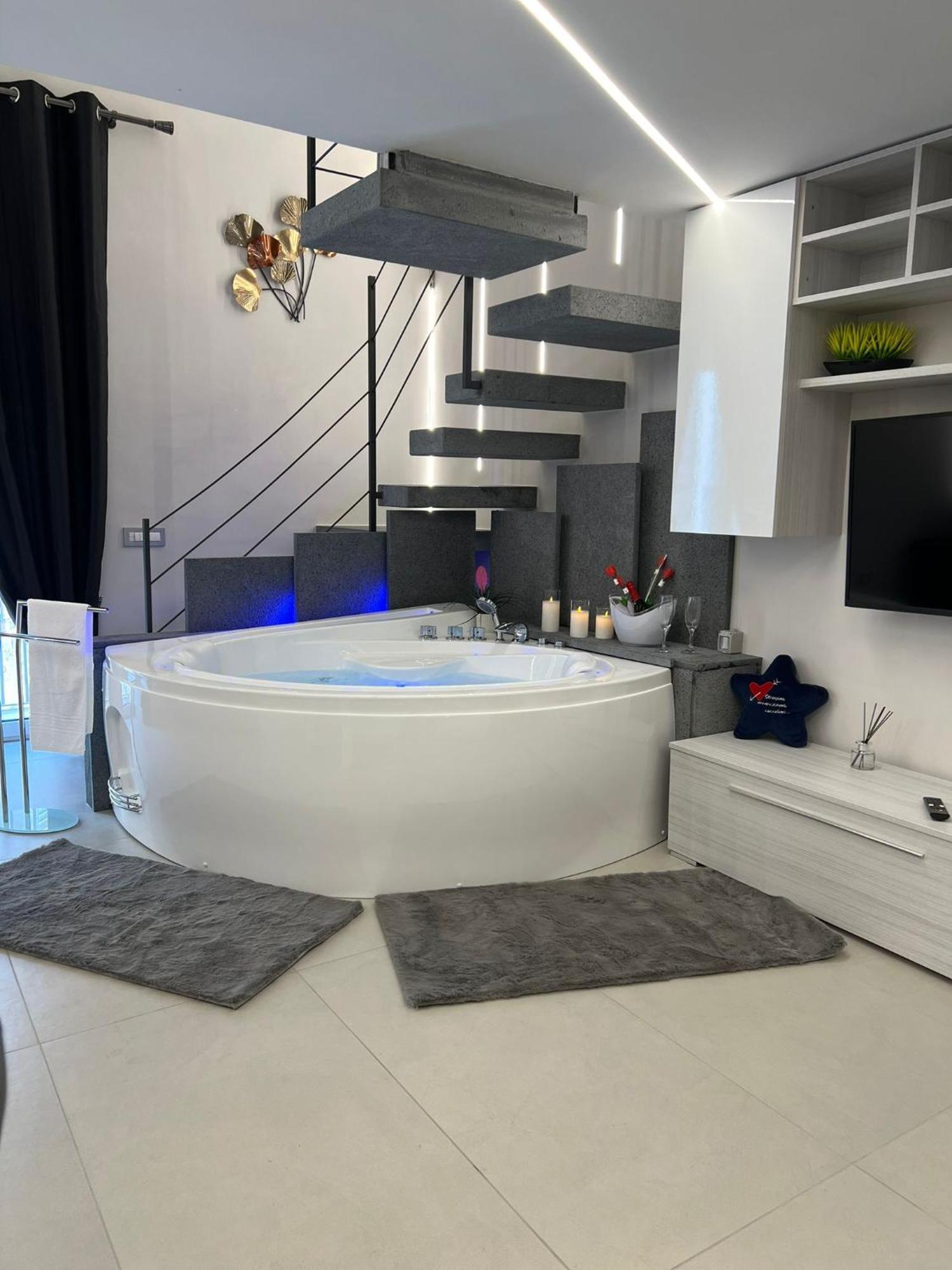 Studio Spa Bath